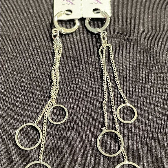 Drop Earings - Picture 6 of 6